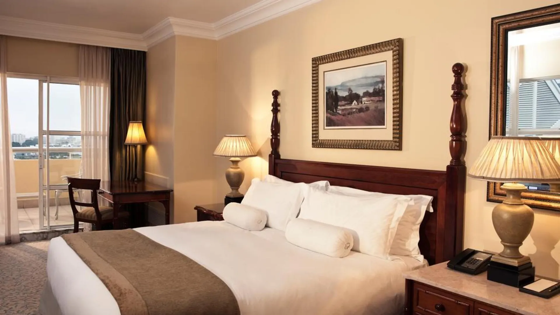 *****  The Table Bay Hotel Cape Town South Africa